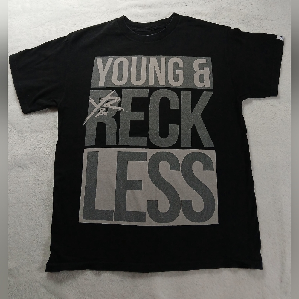 Y2K Young & Reckless Tshirt Box Logo Mens Size M Shortsleeve Crewneck Streetwear